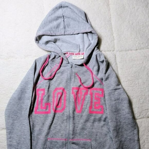 Bobbie Brooks Tops - Bobbie Brooks "Love" Gray Sweatshirt Small